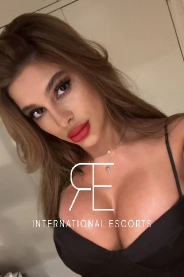A high class London escort who has the most perfect blowjob lips 
