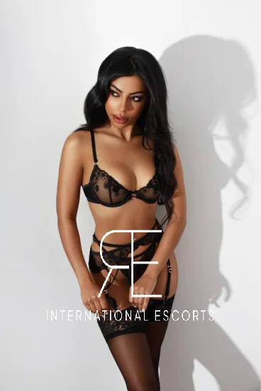 A profile picture of a sexy London escort named Mannu 