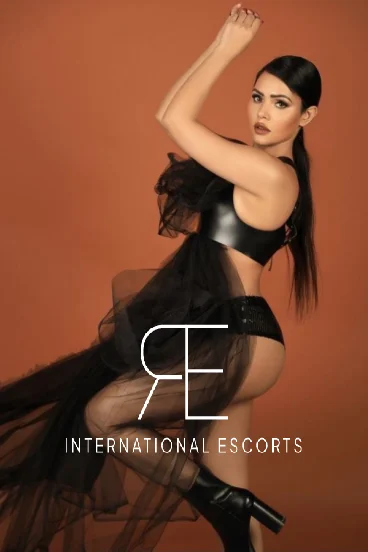 Anitta is looking very sexy wearing black latex 