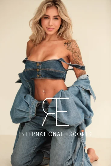 Brazilian blonde escort dressed in denim 