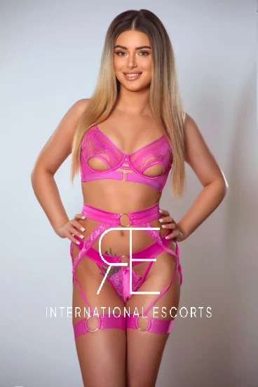 A profile picture of a sexy London escort named Alma