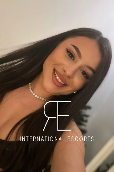 London escort Tessa selfie 