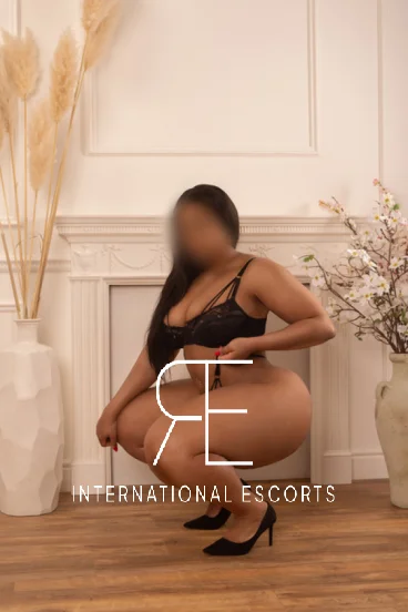 A picture of a very sexy bbw ebony London escort 