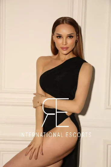 A profile picture of a sexy London escort named Medusa