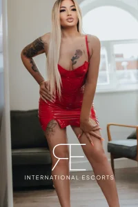 A profile picture of a sexy London escort named Cali